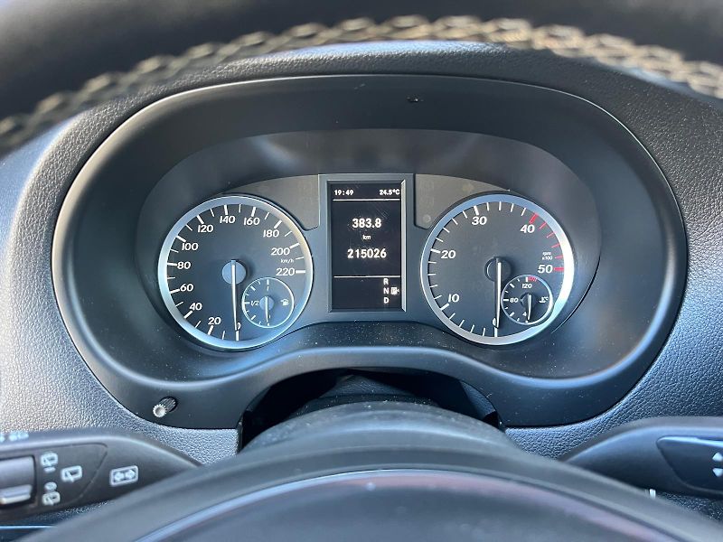 Mercedes-Benz Vito 2,2 CDi Tourer / 9-místný /  - fotka 9 z 15