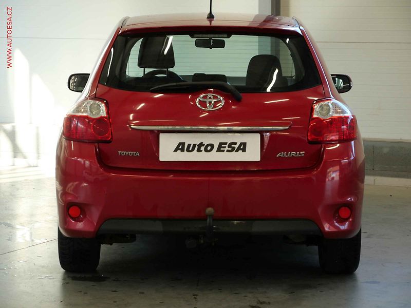 Kia Ceed (2009) 1.4i, 1.maj,ČR, AC - fotka 5 z 21