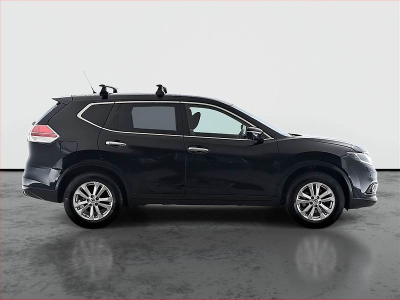 Nissan X-Trail (2015) 1.6 dCi, 4X4, 7 míst - fotka 6 z 22