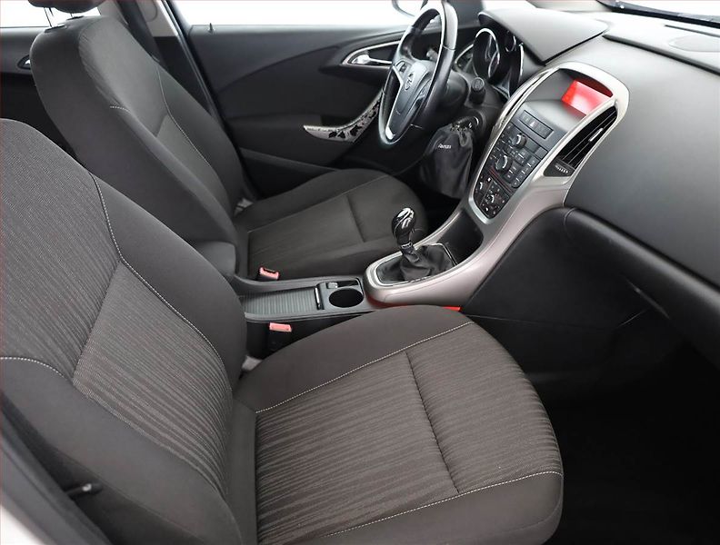 Opel Astra (2012) 1.7 CDTI, Serv.kniha, nová STK - fotka 7 z 15