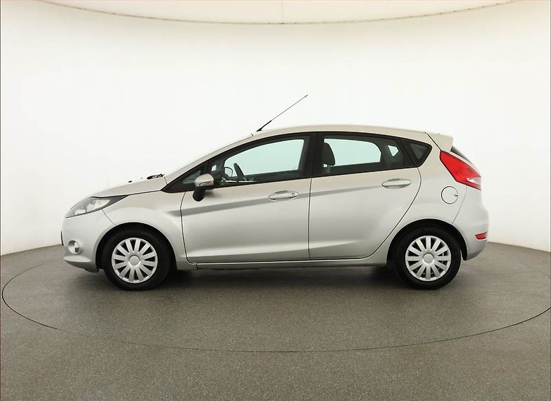 Ford Fiesta (2012) 1.6 TDCi, levný provoz - fotka 3 z 17