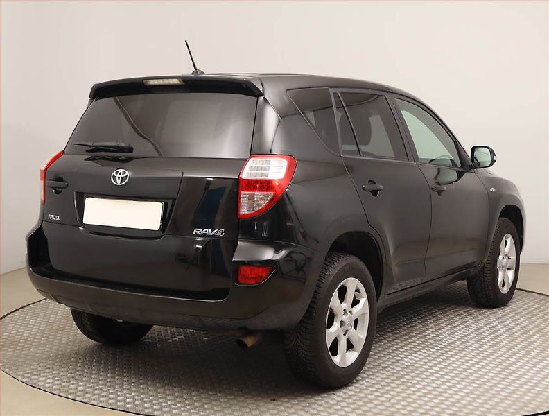 Toyota RAV4 (2011) 2.2 D-4D, 4X4, Automat - fotka 5 z 14
