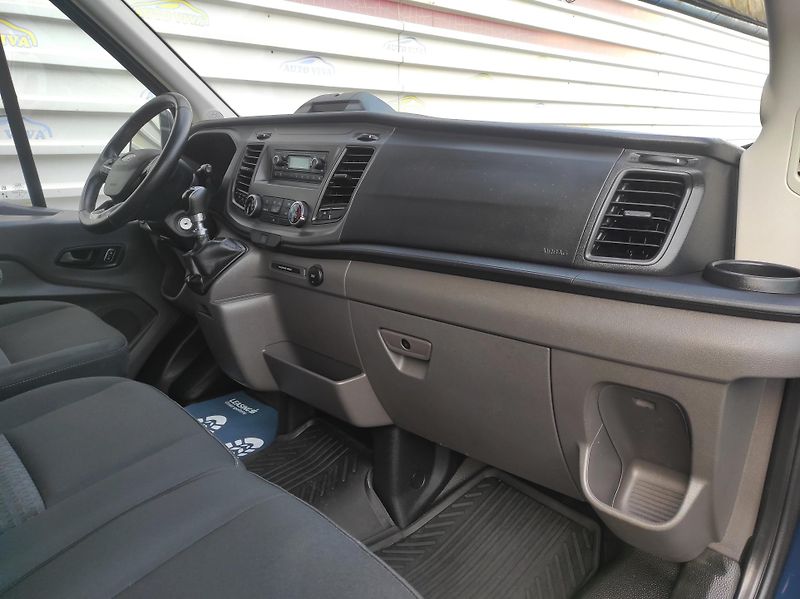 Ford Transit 2,0EcoBlue mHEV L2,9 míst, ČR - fotka 14 z 30