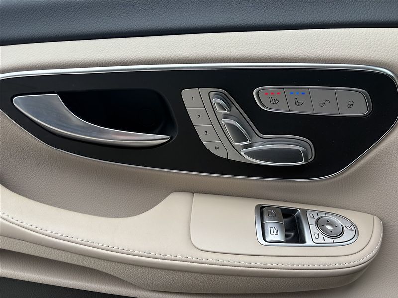 Mercedes-Benz Třídy V 2,0 V 300d Exclusive 4M L ČR - fotka 8 z 17