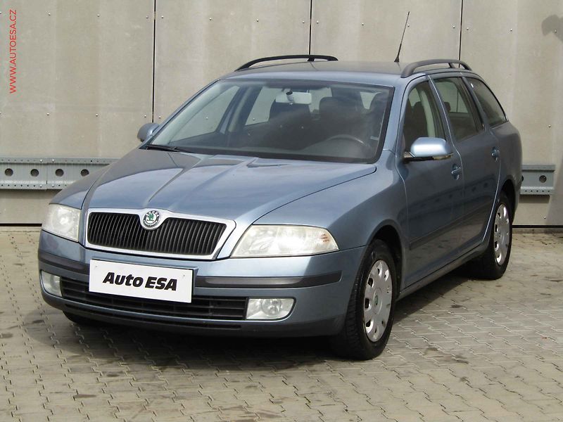 Škoda Octavia (2007) 2.0TDi, AC, TZ, park.čidla - fotka 3 z 19