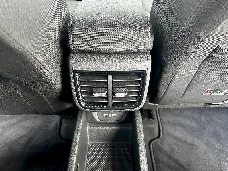 Škoda Fabia (2025) 1.5 TSI 110kW DSG Top Selectio - fotka 28 z 34