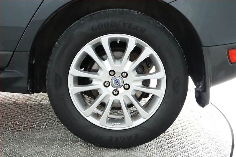 Volvo XC60 (2009) D4, 4X4, Automat, Serv.kniha - fotka 15 z 26