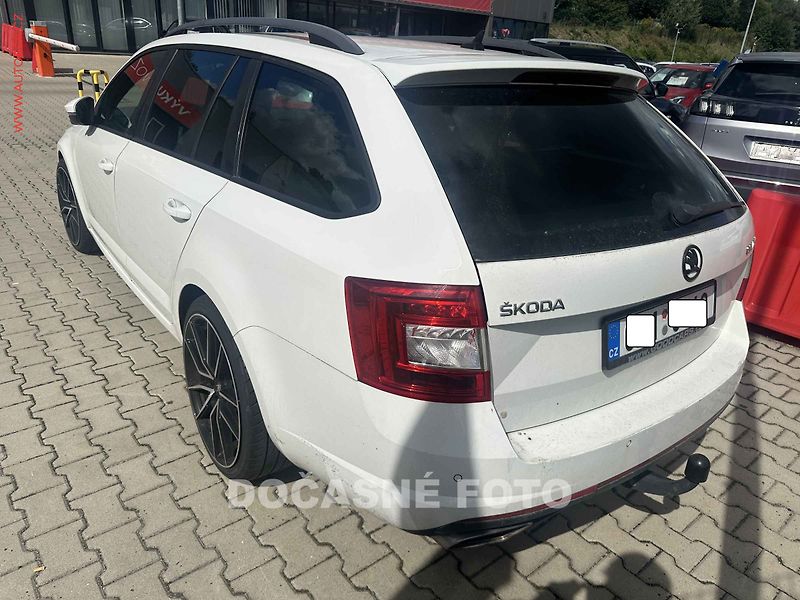 Škoda Octavia (2014) 2.0TDi, 1.maj - fotka 2 z 3