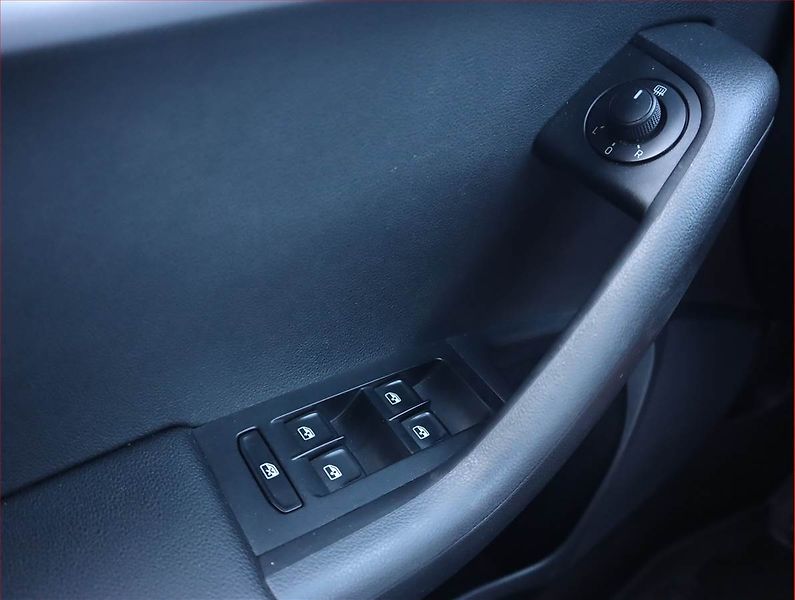 Škoda Octavia (2018) 2.0 TDI, Navi, Tempomat - fotka 13 z 18