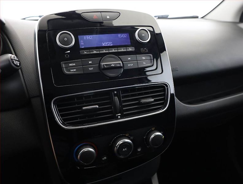 Renault Clio (2017) 1.2 16V, Tempomat - fotka 10 z 16