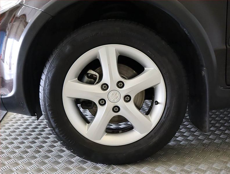Suzuki SX4 (2014) 1.6 VVT, ČR,1.maj - fotka 15 z 18