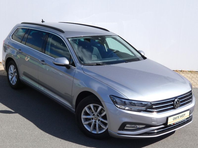 Volkswagen Passat Variant Business 2.0 TDI DSG - fotka 9 z 30