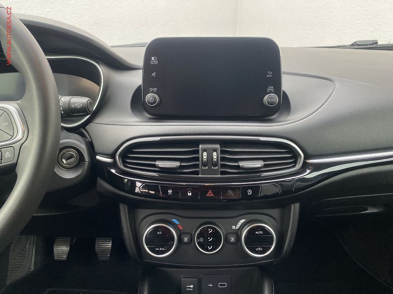 Fiat Tipo (2021) 1.6 MJT, Life - fotka 12 z 16