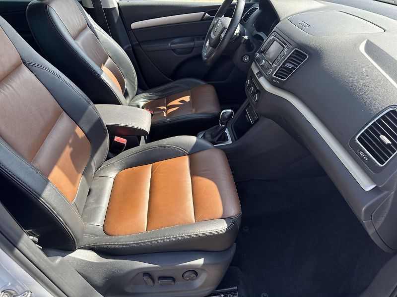 Seat Alhambra (2014) 2.0 TDI DSG Style - fotka 9 z 31