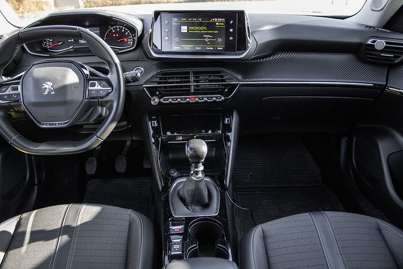 Peugeot 2008 - fotka 10 z 36