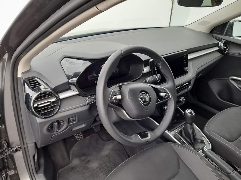 Škoda Fabia Top Selection 1.0 TSI 85kW 6MP - fotka 12 z 20