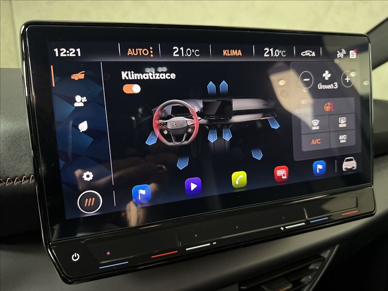 Cupra Born 150kW LED SoH 96,5% PDC - fotka 41 z 48
