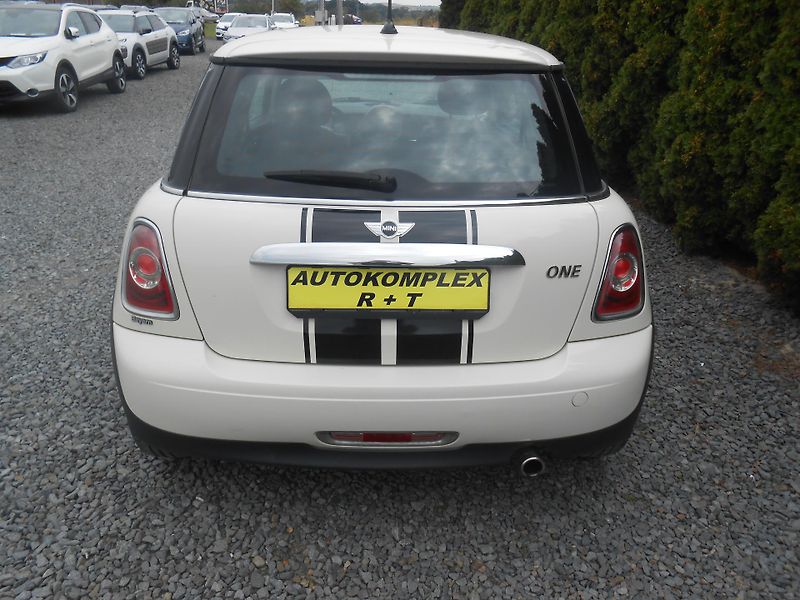 Mini One 1.6i. KLIMA,110TKm!!! - fotka 30 z 30