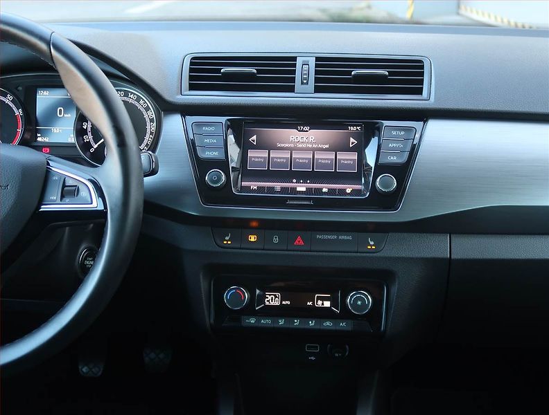 Škoda Fabia (2020) Style Plus 1.0 TSI, Serv.kniha - fotka 12 z 22