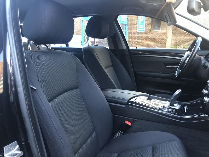 BMW Řada 5 (2015) 518d Touring NAVI velmi pěkný - fotka 40 z 76