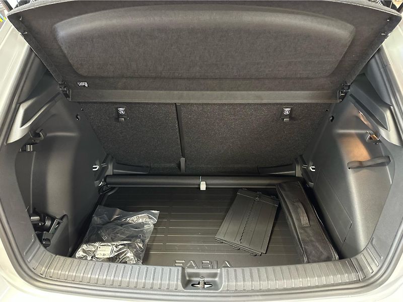 Škoda Fabia 1,5 TSI 130 kW 7-stup. automat - fotka 19 z 24