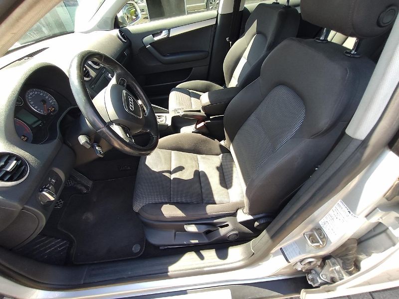 Audi A3 (2012) COMBI 2.0 TDI 140k DPH - fotka 14 z 29