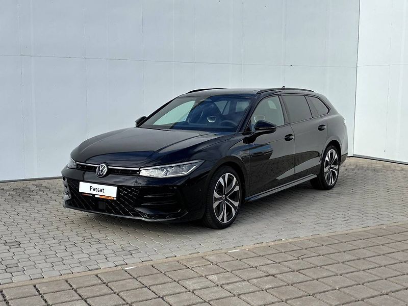 Volkswagen Passat (2026) R-Line Family 7DSG 2,0TDI - fotka 1 z 7