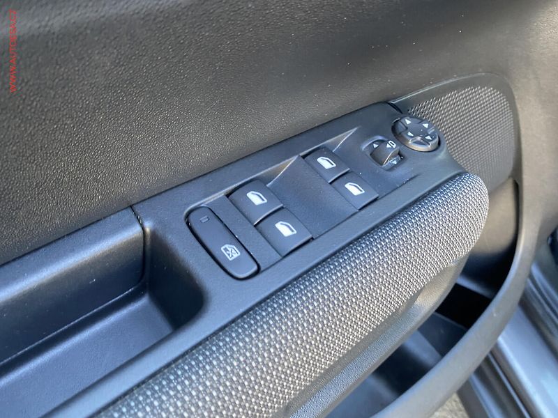 Citroën C3 Aircross (2022) 1.2 PT C-Series, Navi, kamera - fotka 13 z 17