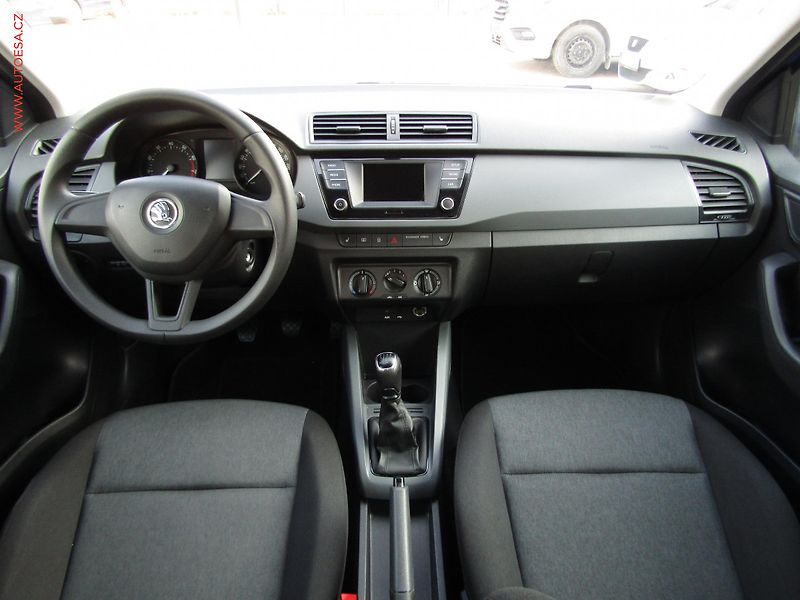 Škoda Fabia (2017) 1.2 TSi, Active, park. čidla - fotka 8 z 15