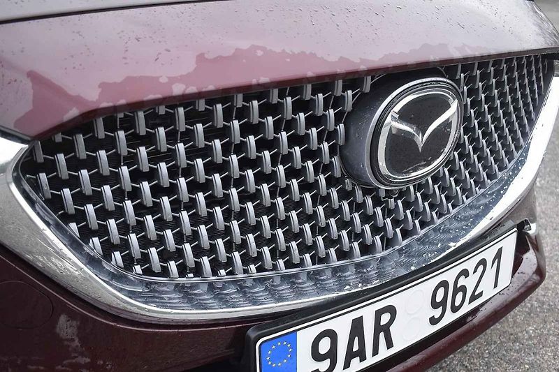 Mazda 6 se v současné generaci vyrábí již přes deset let. Stáří na ní vidět není