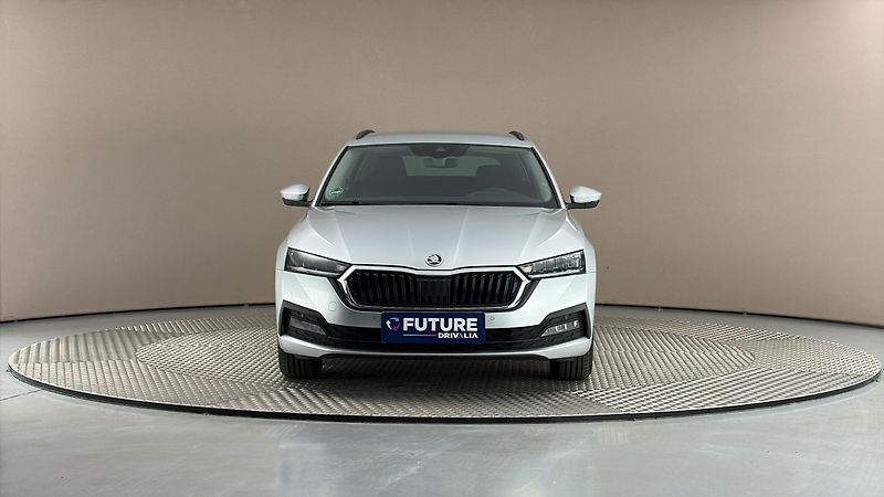 Škoda Octavia 2.0 TDI Ambition Combi - fotka 3 z 26