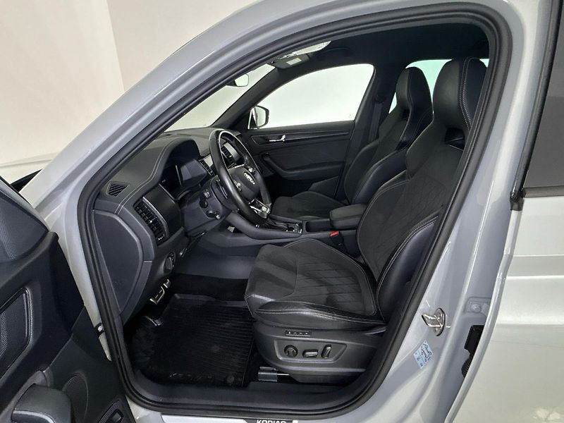 Škoda Kodiaq SportLine 4x4 DSG - fotka 7 z 29