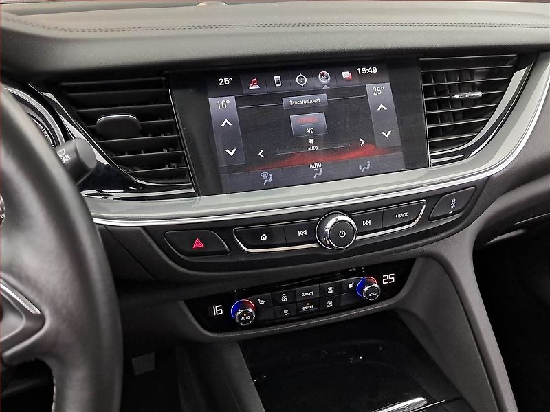 Opel Insignia (2018) 2.0 CDTI, Navi, Tempomat - fotka 12 z 21