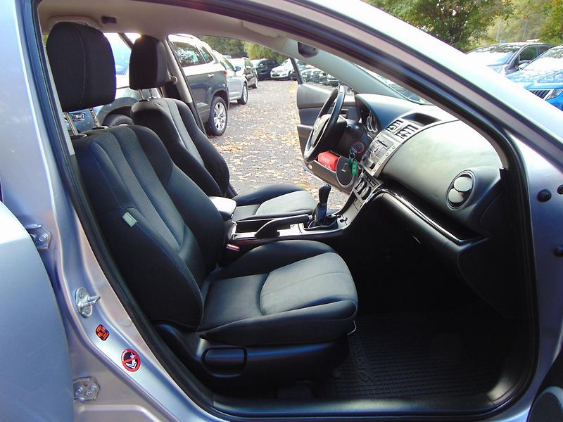 Mazda 6 2,0 Di-D,ČR,SERVISKA - fotka 15 z 19