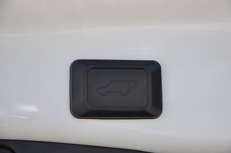 Toyota RAV4 2.5 Hybrid 131kW 4x4 Kůže - fotka 10 z 21