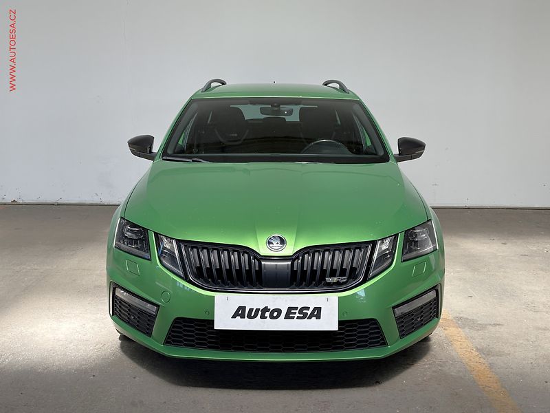 Škoda Octavia (2018) 2.0 TDi, ČR, DSG, LED, AC - fotka 2 z 19