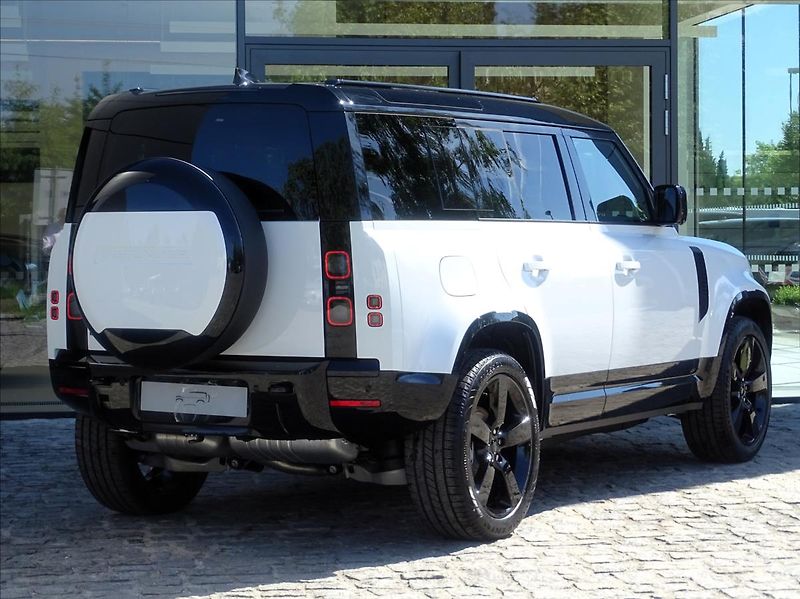 Land Rover Defender (2026) 110 D250 X-DYNAMIC SE - fotka 4 z 25