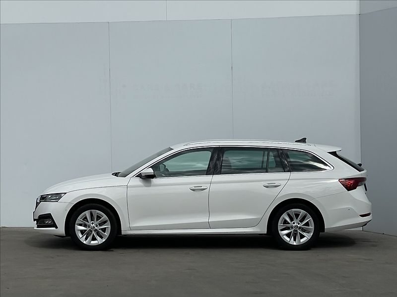 Škoda Octavia 2,0 TDI DSG Style Plus TZ+ACC - fotka 2 z 23