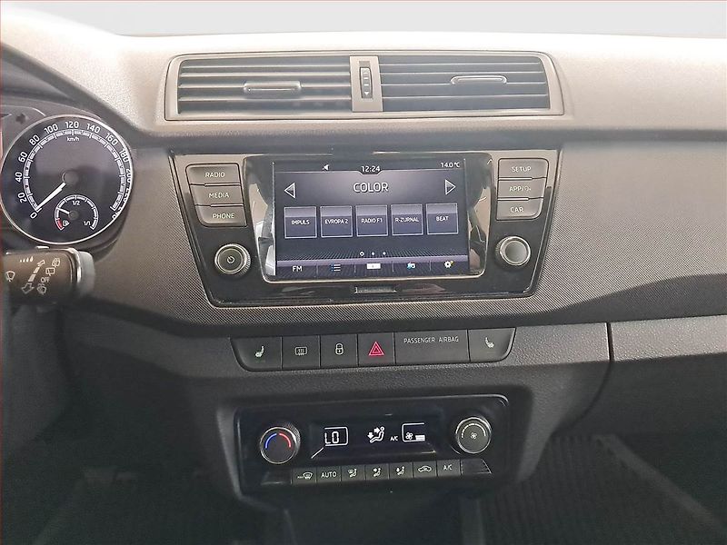 Škoda Fabia (2022) Ambition 1.0 TSI, Tempomat - fotka 12 z 16