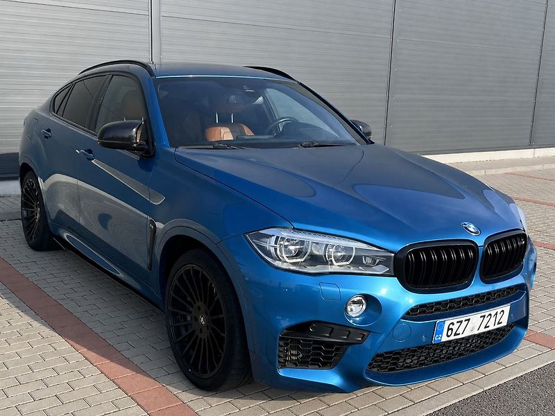 BMW X6 M 4.4 V8 512 kW-Akrapo - fotka 3 z 49
