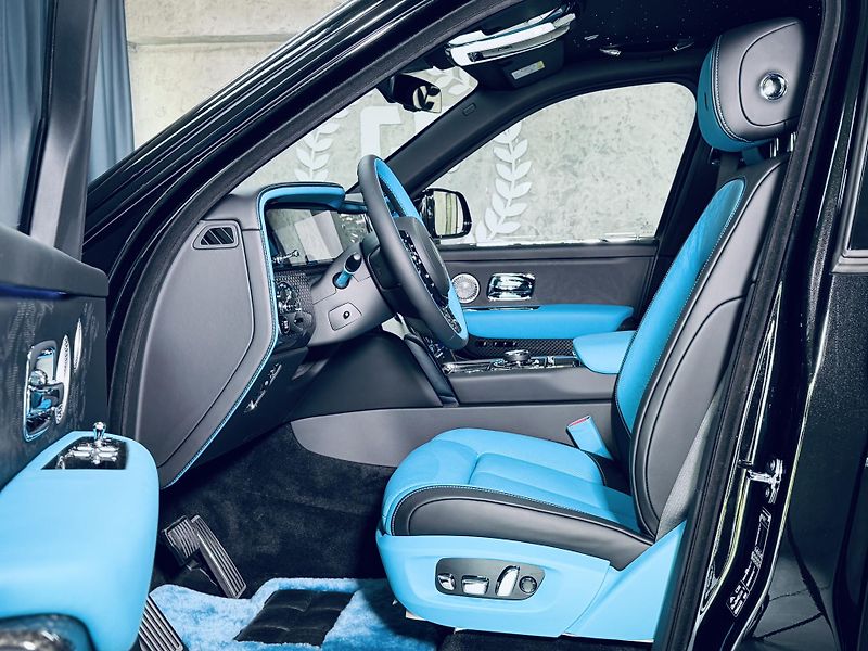 Rolls-Royce Cullinan (2026) Black*Bad*SHOOTING STARS*TIFFA - fotka 19 z 49