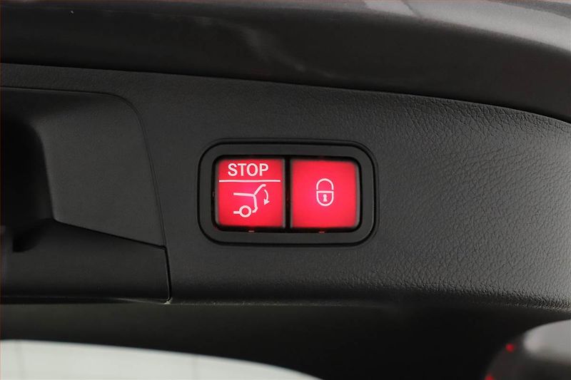 Mercedes-Benz GLA (2025) 200 d, AMG Line, Navigace - fotka 16 z 20