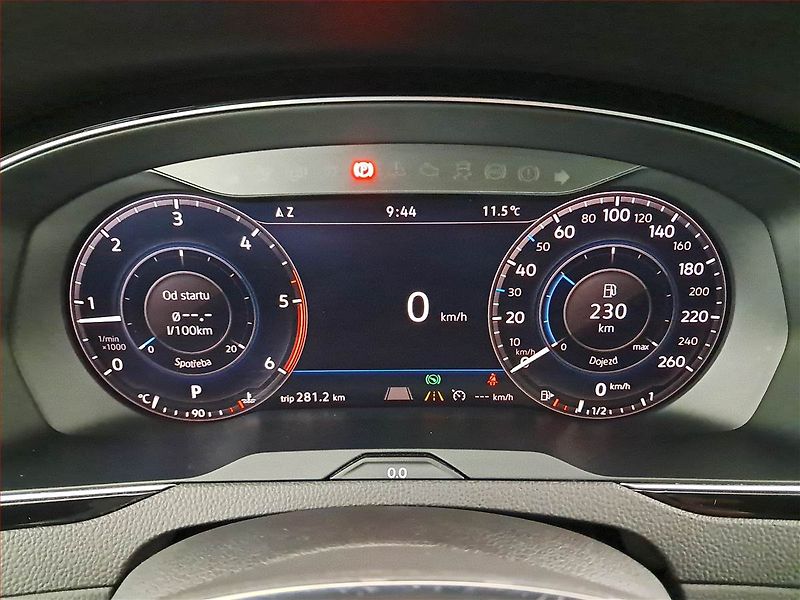 Volkswagen Passat (2018) Highline 2.0 TDI, 4X4 - fotka 11 z 26