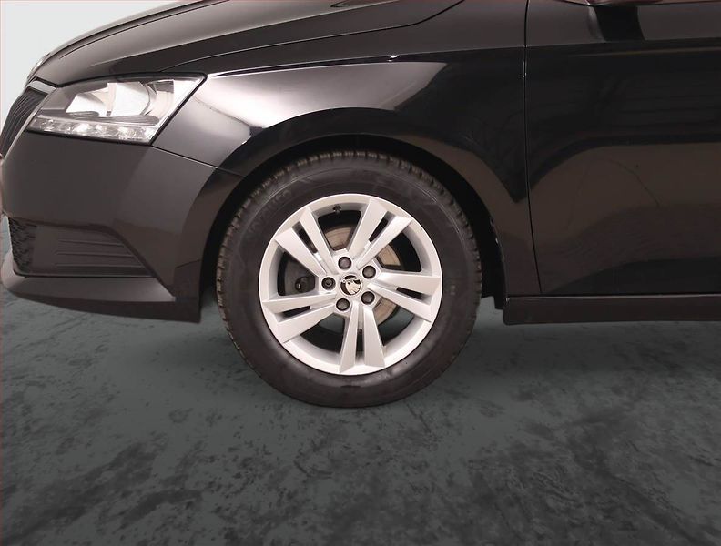 Škoda Fabia (2023) Ambition 1.0 TSI, Serv.kniha - fotka 14 z 15