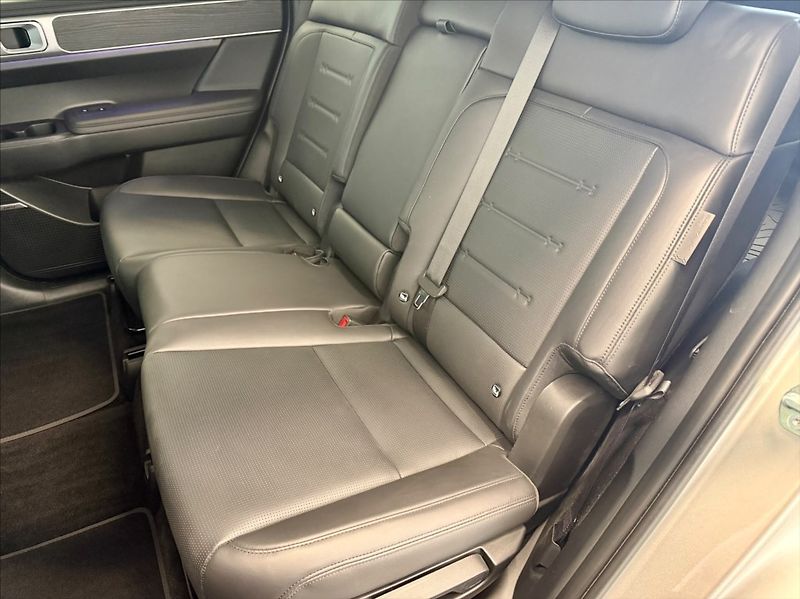 Hyundai Santa Fe 1,6 T-GDI STYLE PREMIUM - fotka 22 z 29