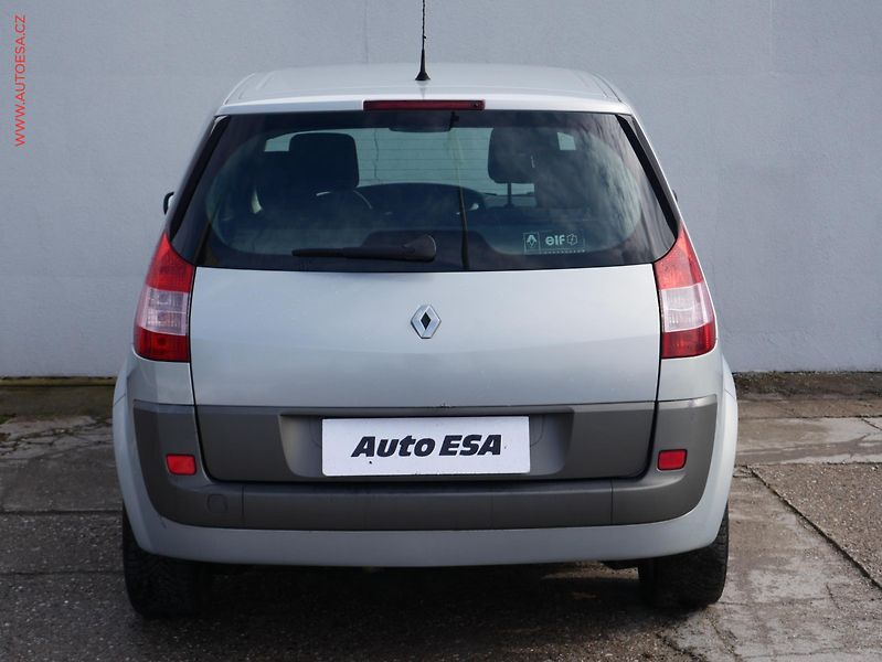 Renault Scénic (2005) 1.5 dCi, AC - fotka 5 z 15