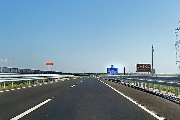 Stačí drobná chyba v jednom znaku při nákupu elektronické dálniční známky a maďarské mýtné systémy začnou automaticky generovat přirážky, které úřady vymáhají i po letech., zdroj: MrSilesian/Wikimedia CC BY 4.0