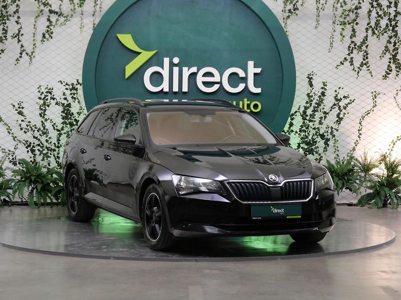 Škoda Superb - fotka 8 z 23