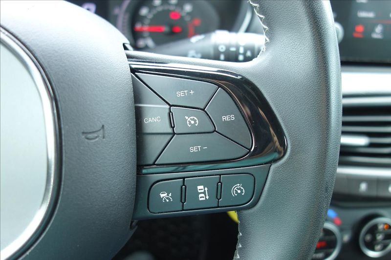 Fiat Tipo 1,4 T-JET 88KW, ČR, SERVIS.KN. - fotka 29 z 38