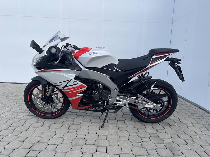 Aprilia (2025) RS 125 EU5+ - fotka 6 z 11